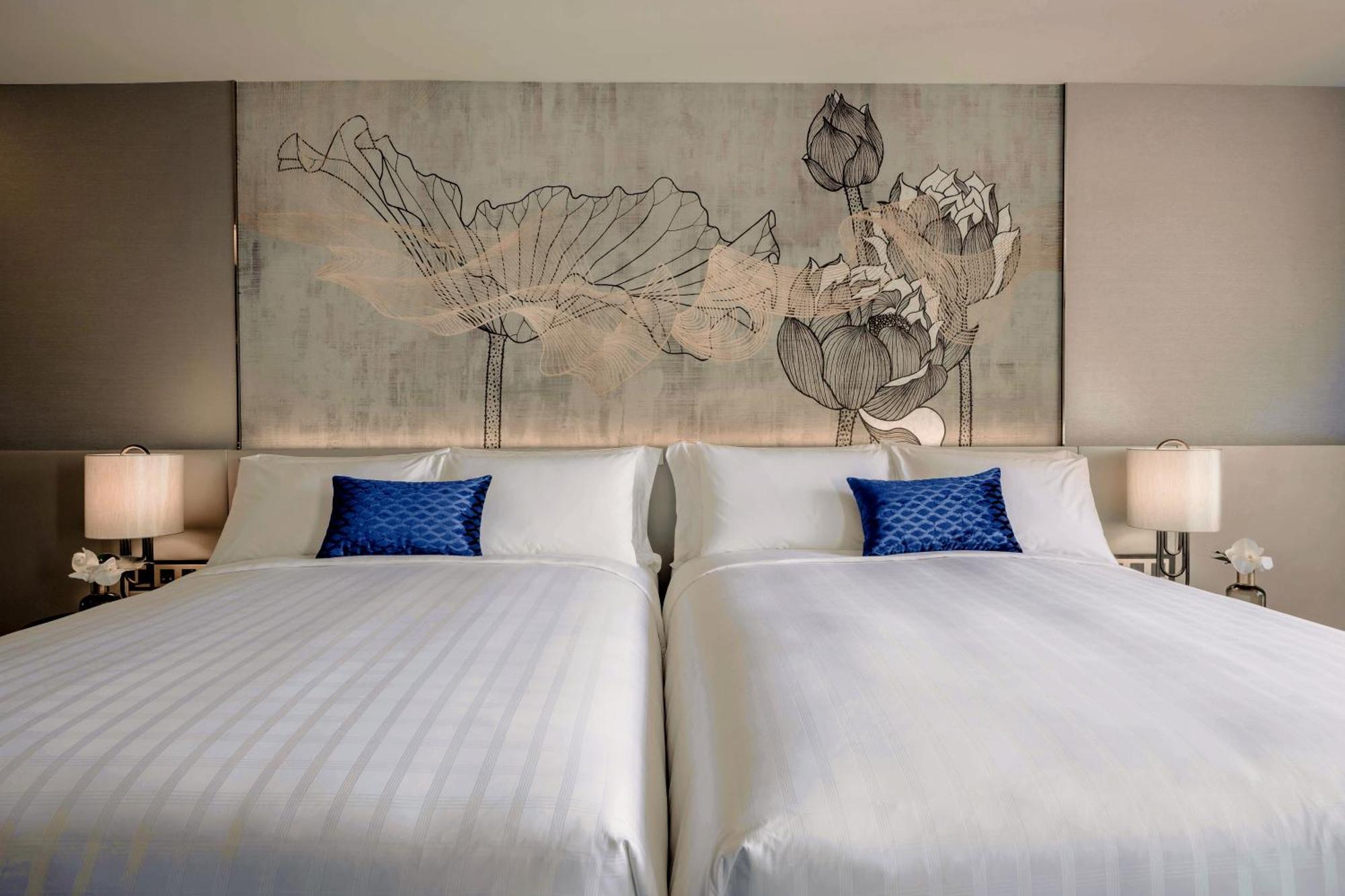 Chatrium Grand Bangkok Exterior photo Deluxe Room