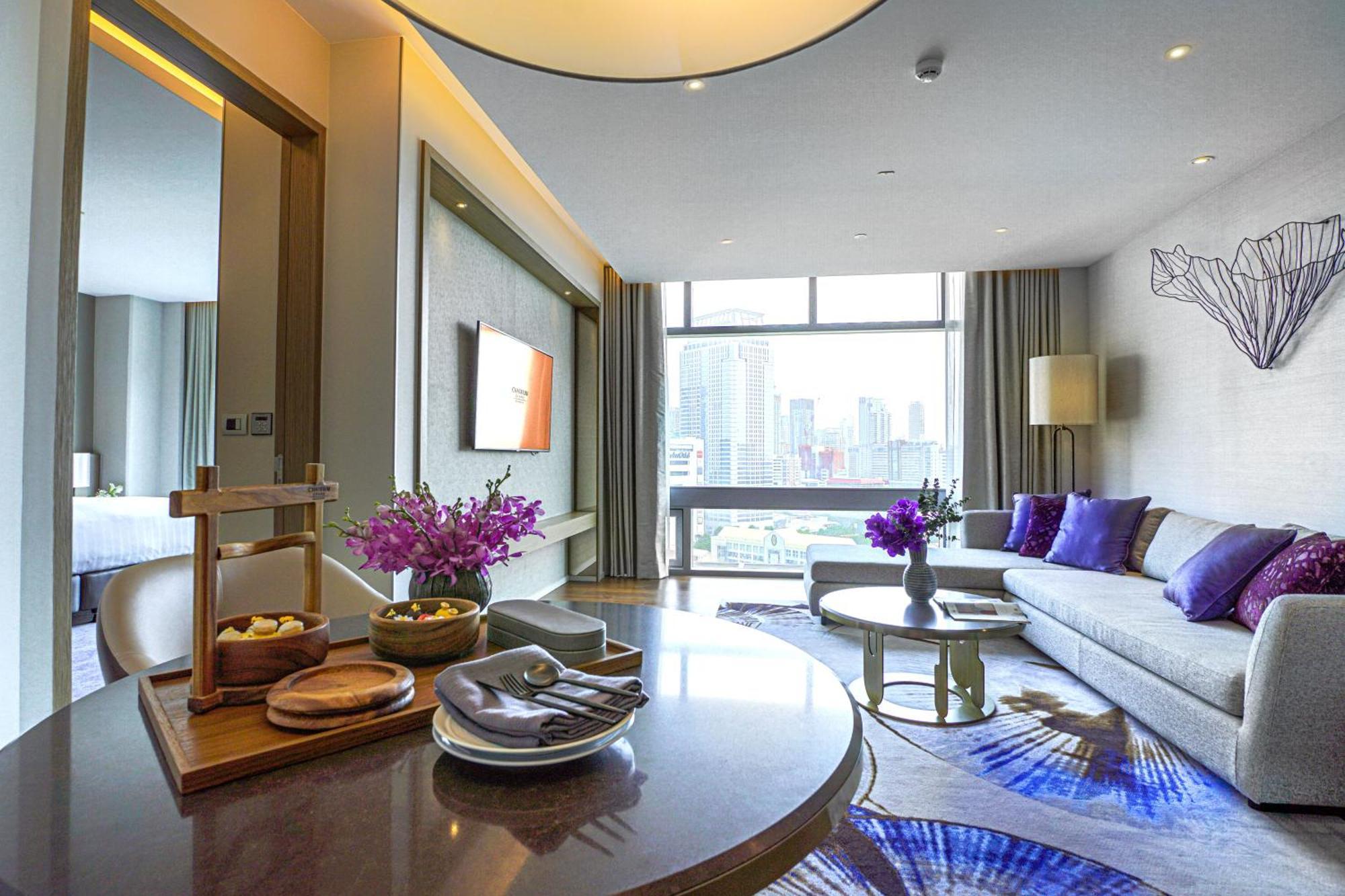 Chatrium Grand Bangkok Exterior photo A suite at the hotel