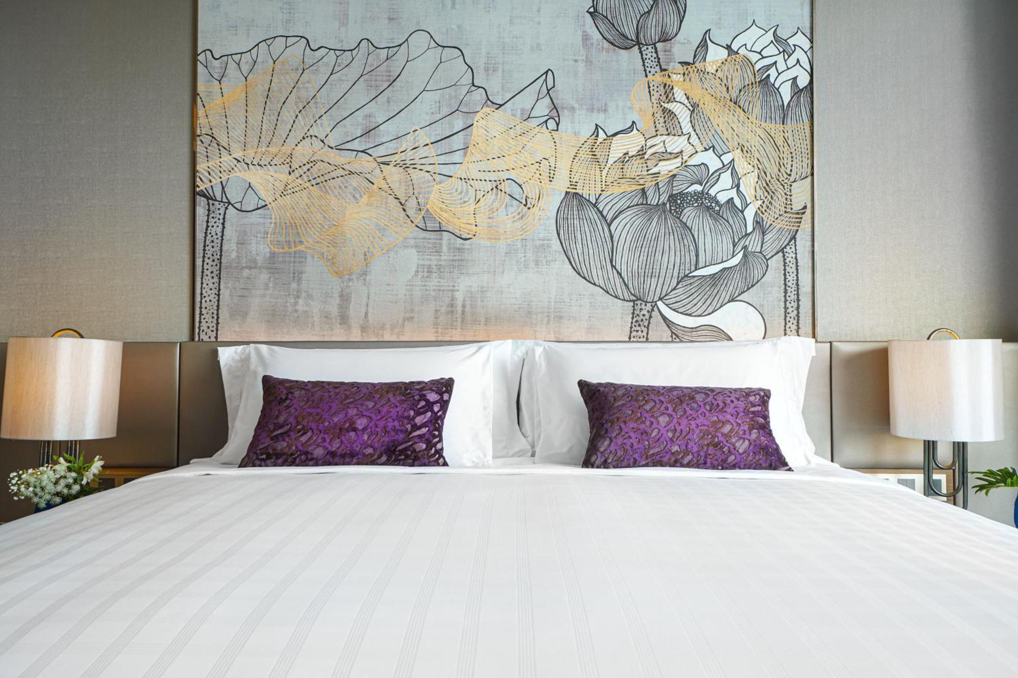 Chatrium Grand Bangkok Exterior photo Deluxe Room