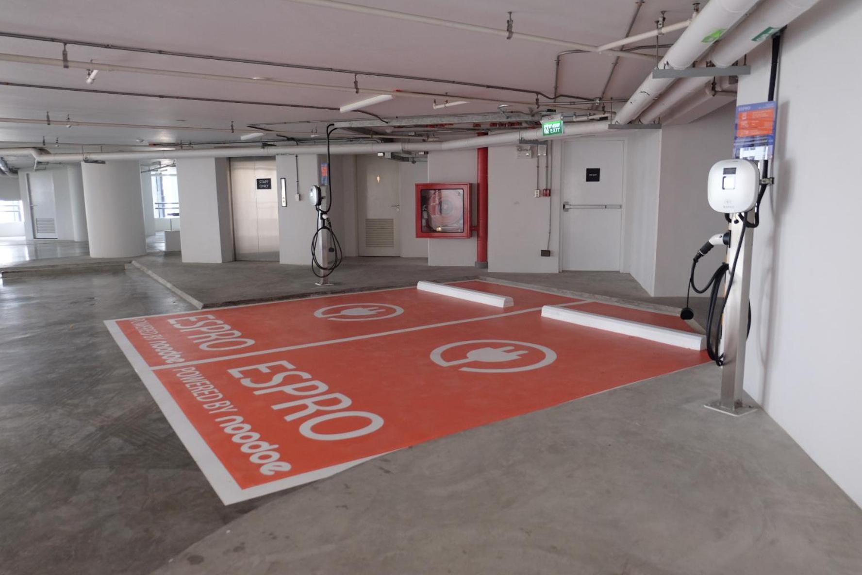 Chatrium Grand Bangkok Exterior photo Charging station for electric cars